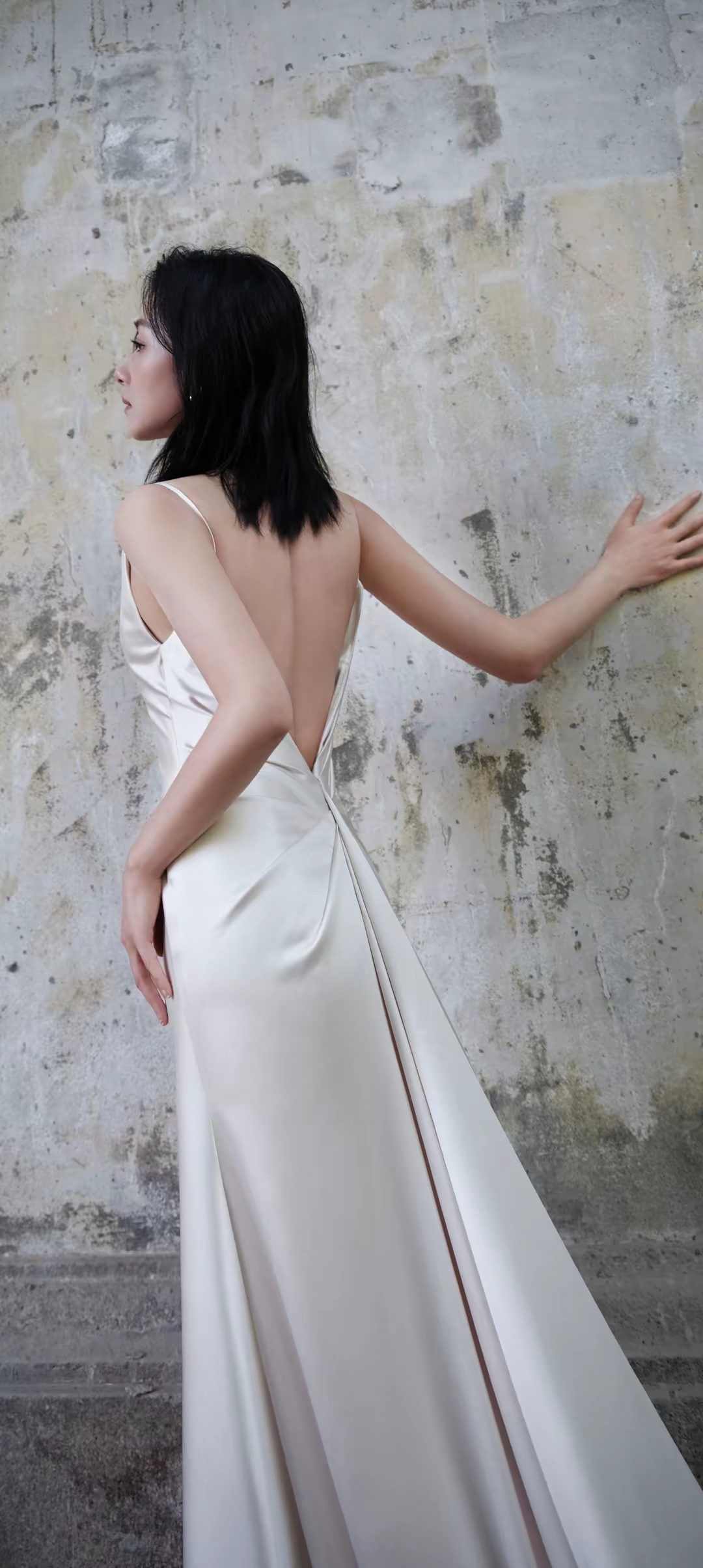 万茜成熟优雅写真壁纸插图11