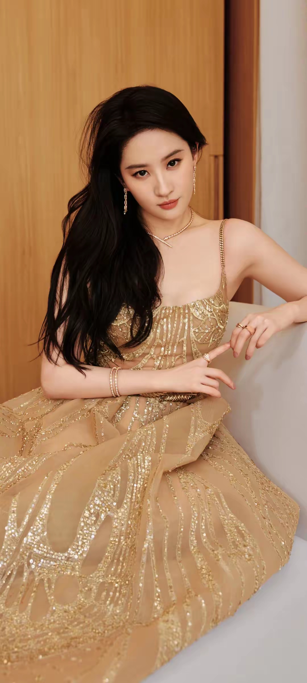 刘亦菲成熟优雅写真插图4