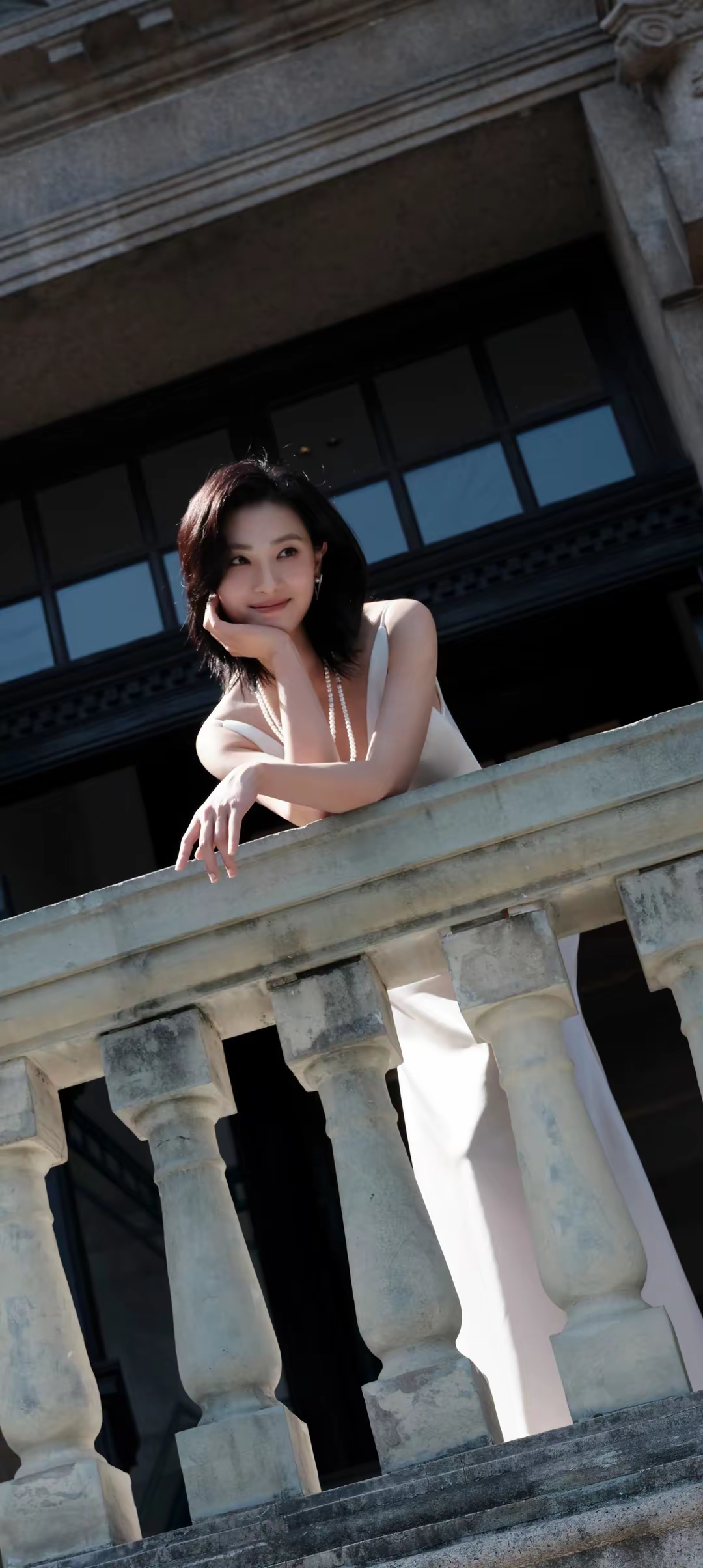 万茜成熟优雅写真壁纸插图5