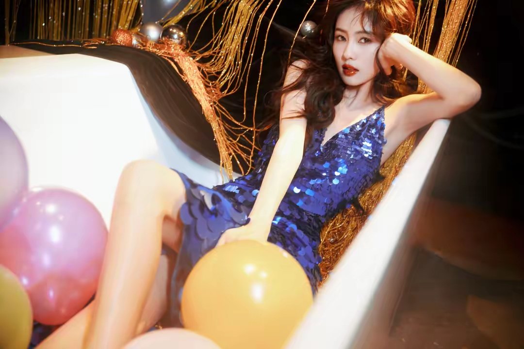 白鹿氛围感写真插图10
