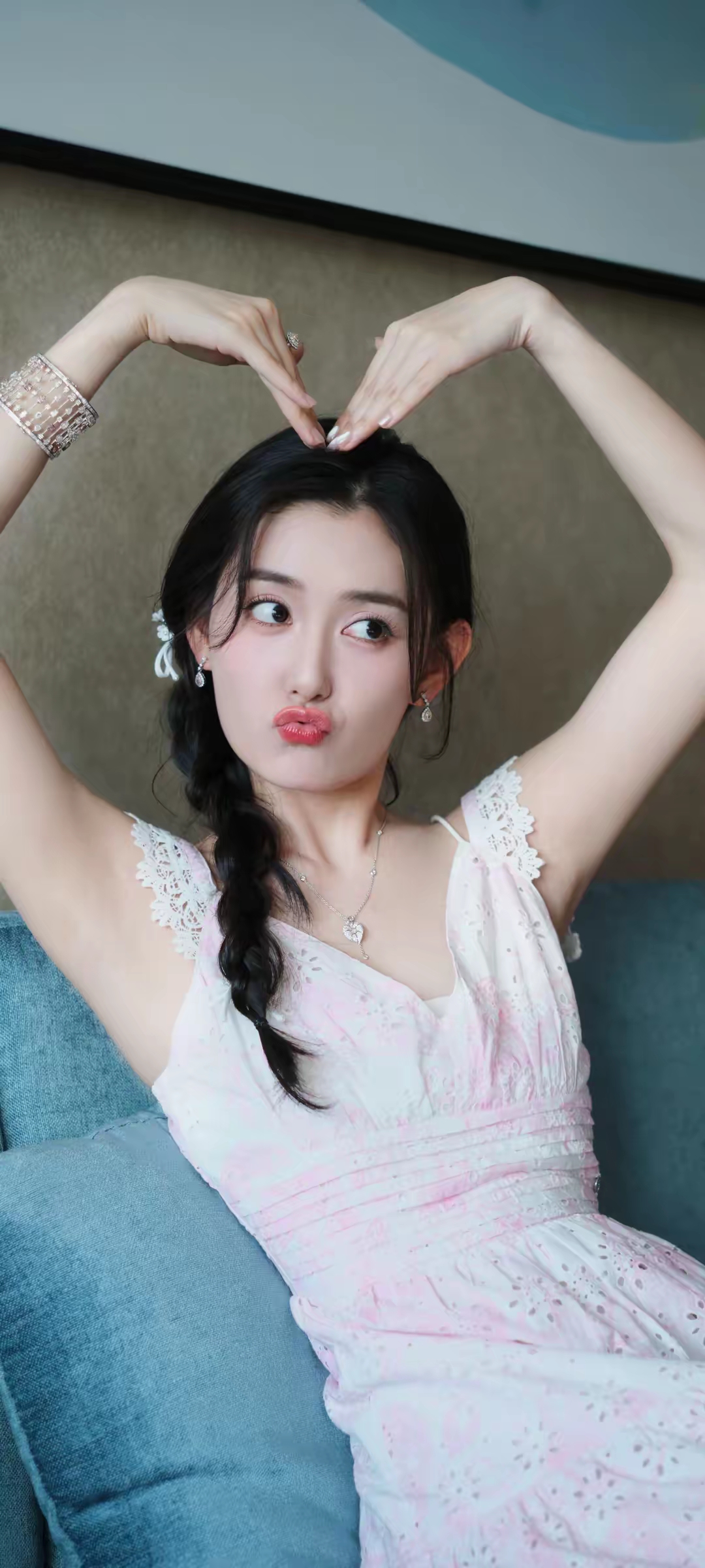 蒋依依写真壁纸插图