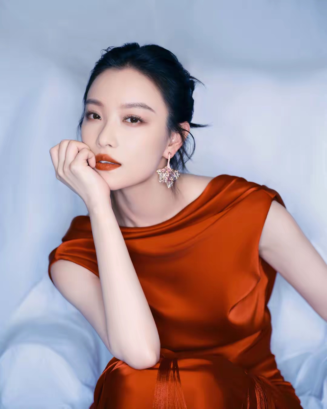 倪妮优雅长裙写真插图