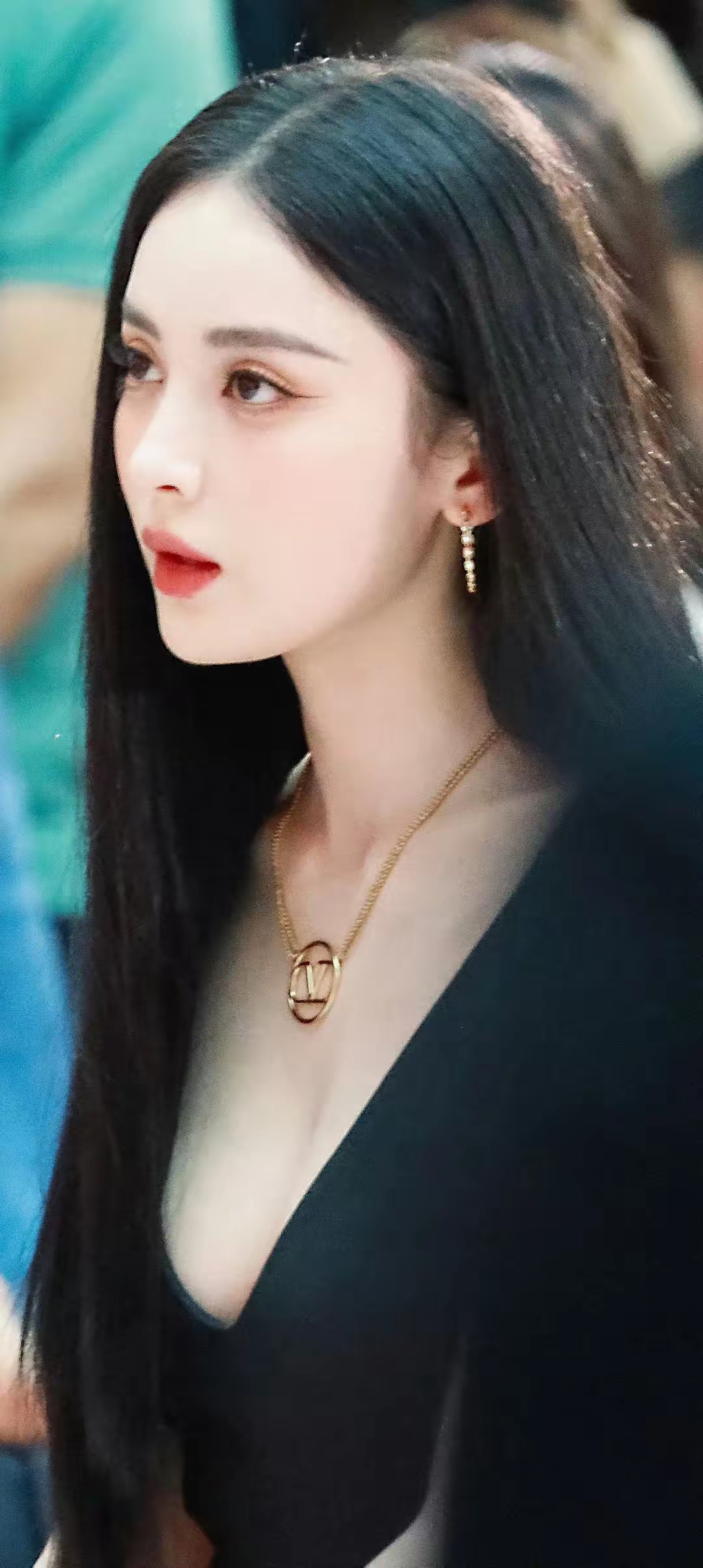 古力娜扎抹胸裙写真插图1