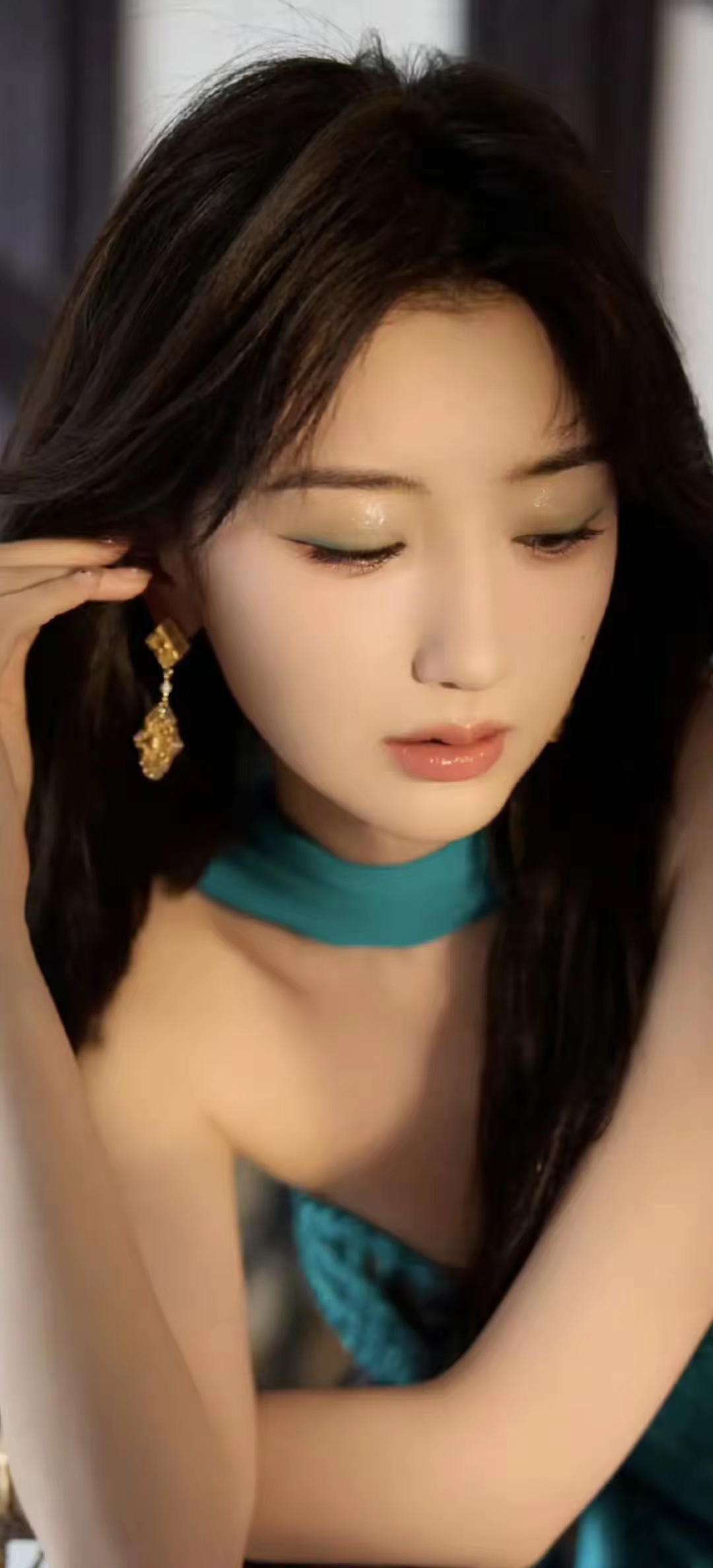 毛晓彤写真插图2