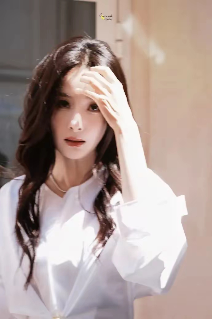 杨幂写真插图4