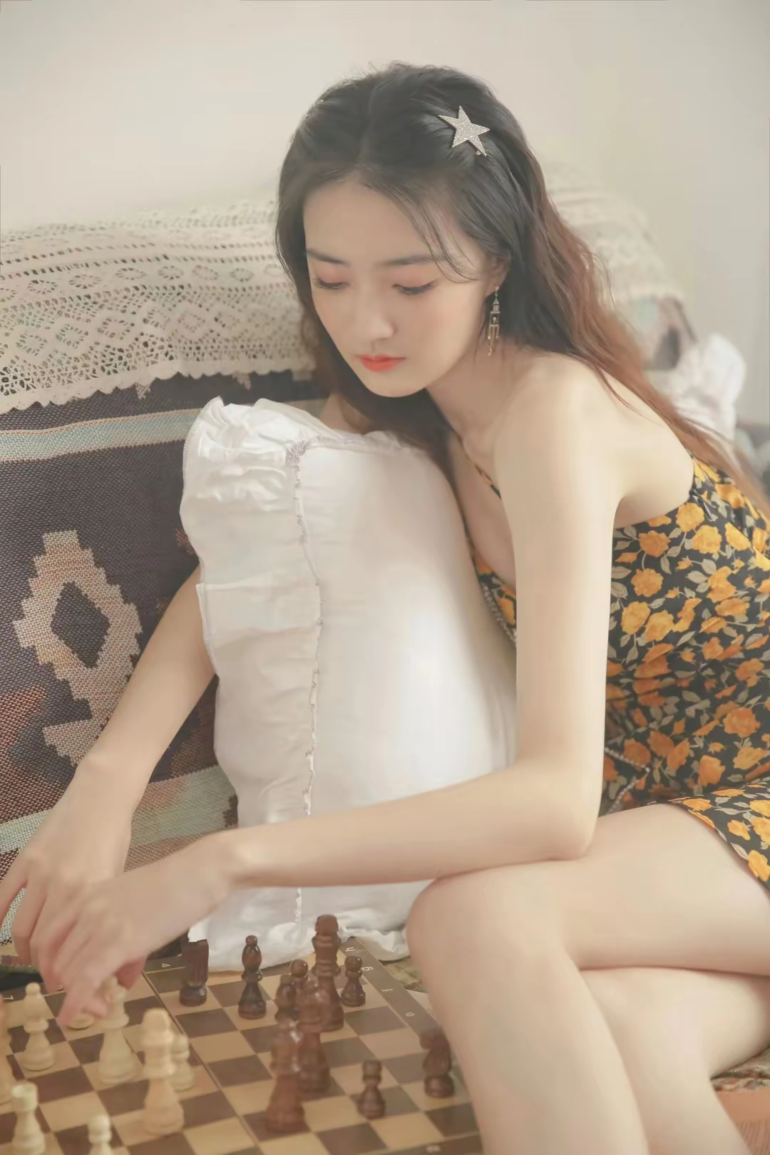徐璐短裙写真插图1