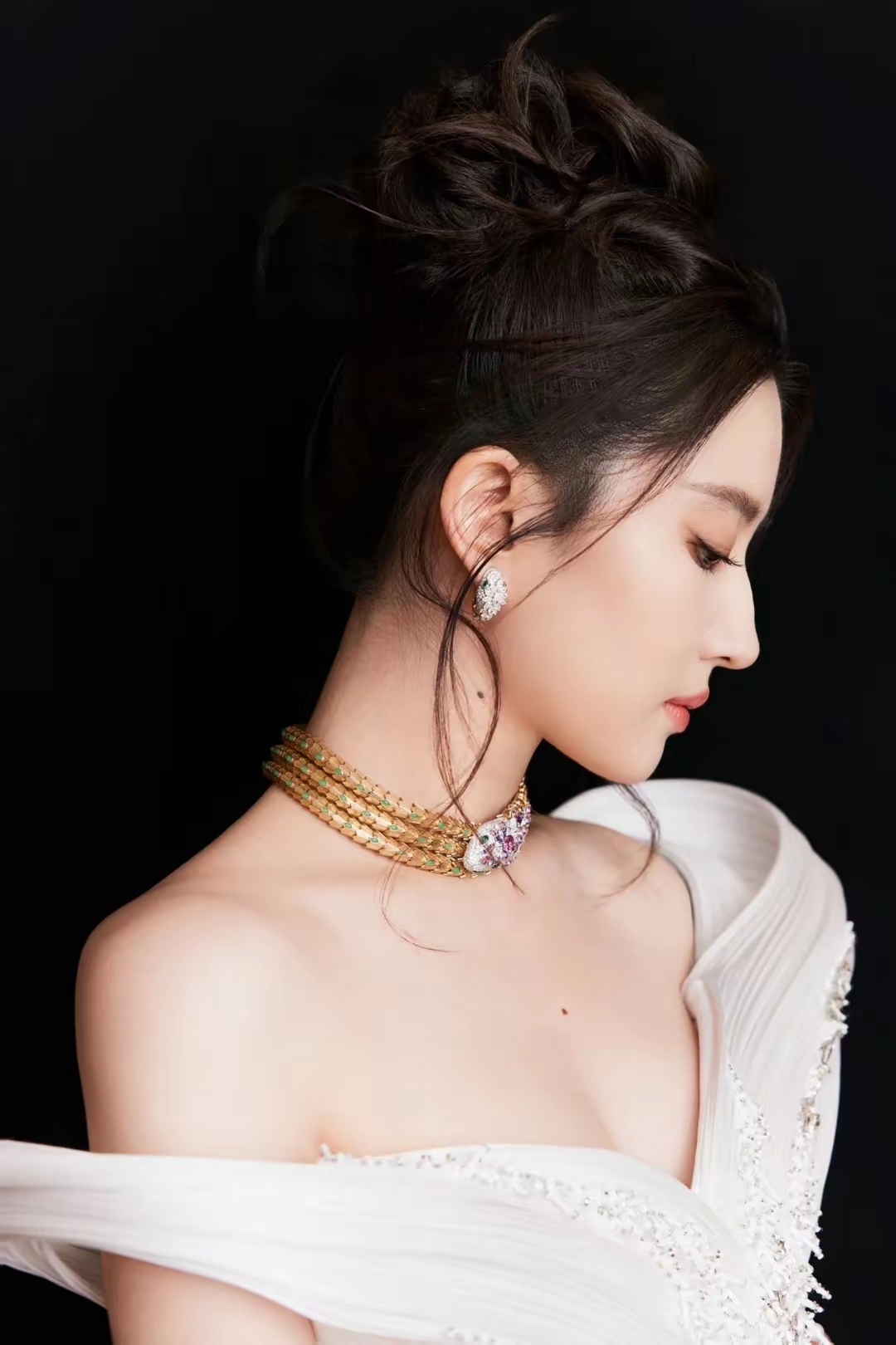 刘亦菲宝格丽高定礼服插图