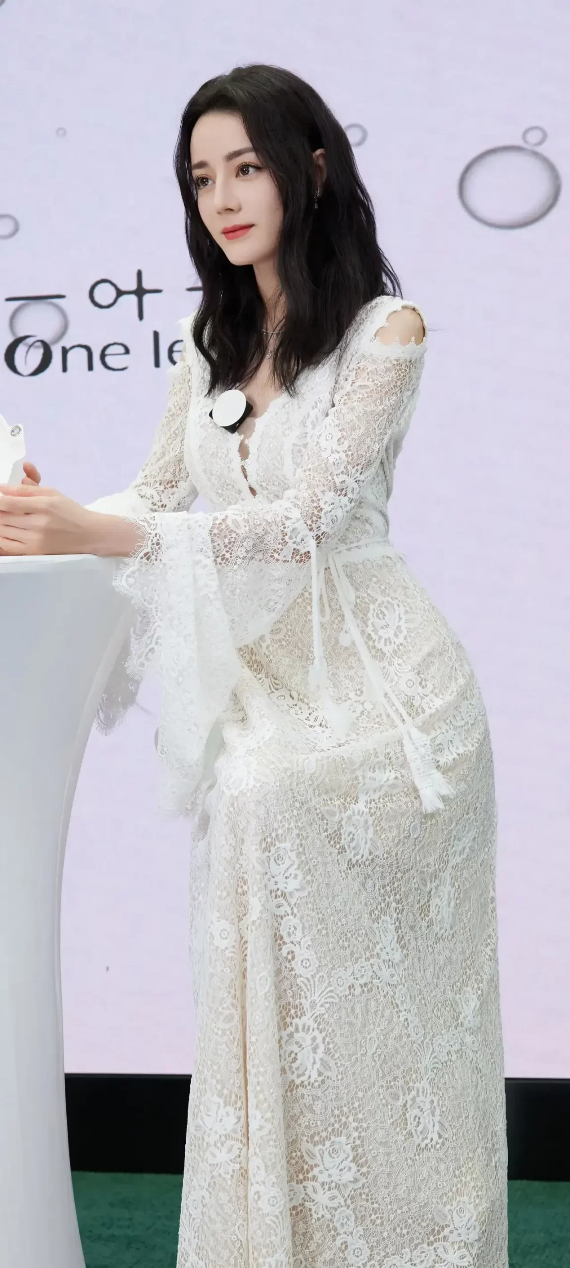 迪丽热巴写真插图4