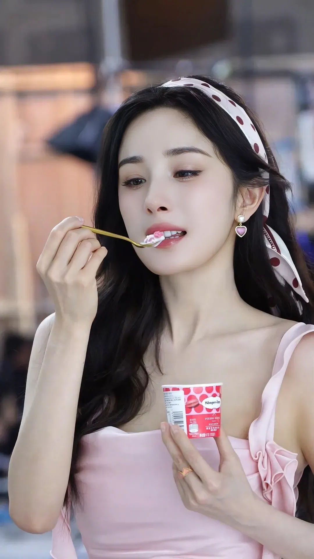 杨幂粉色写真插图3