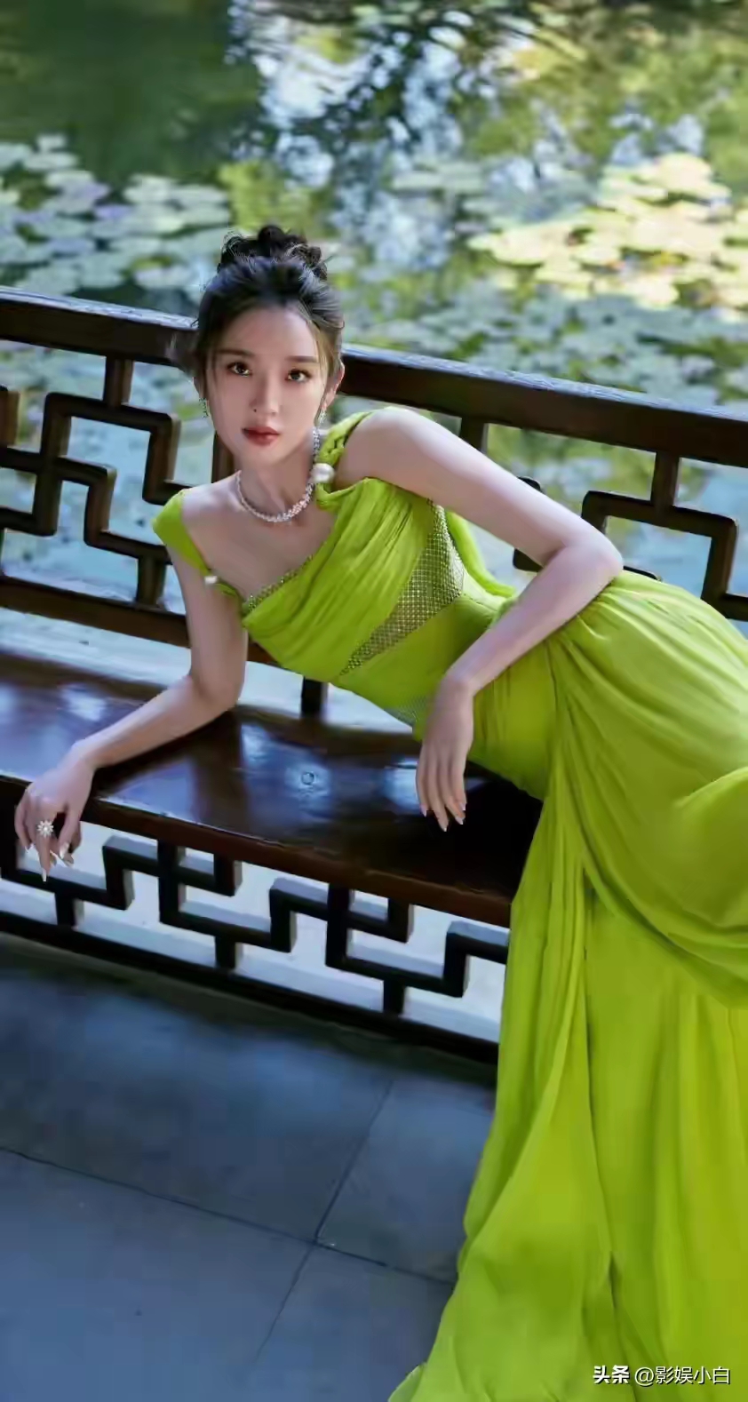 唐艺昕写真插图8