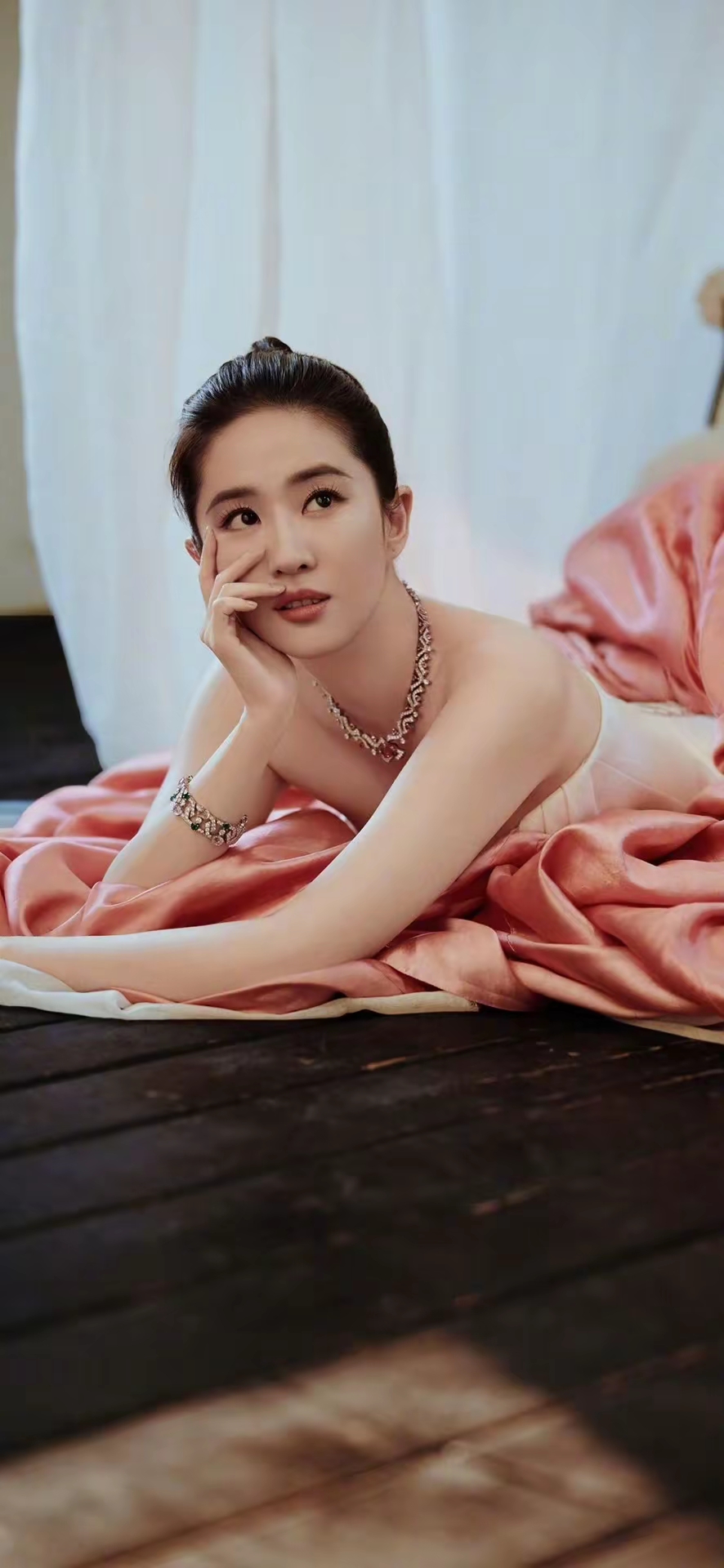 刘亦菲写真插图4