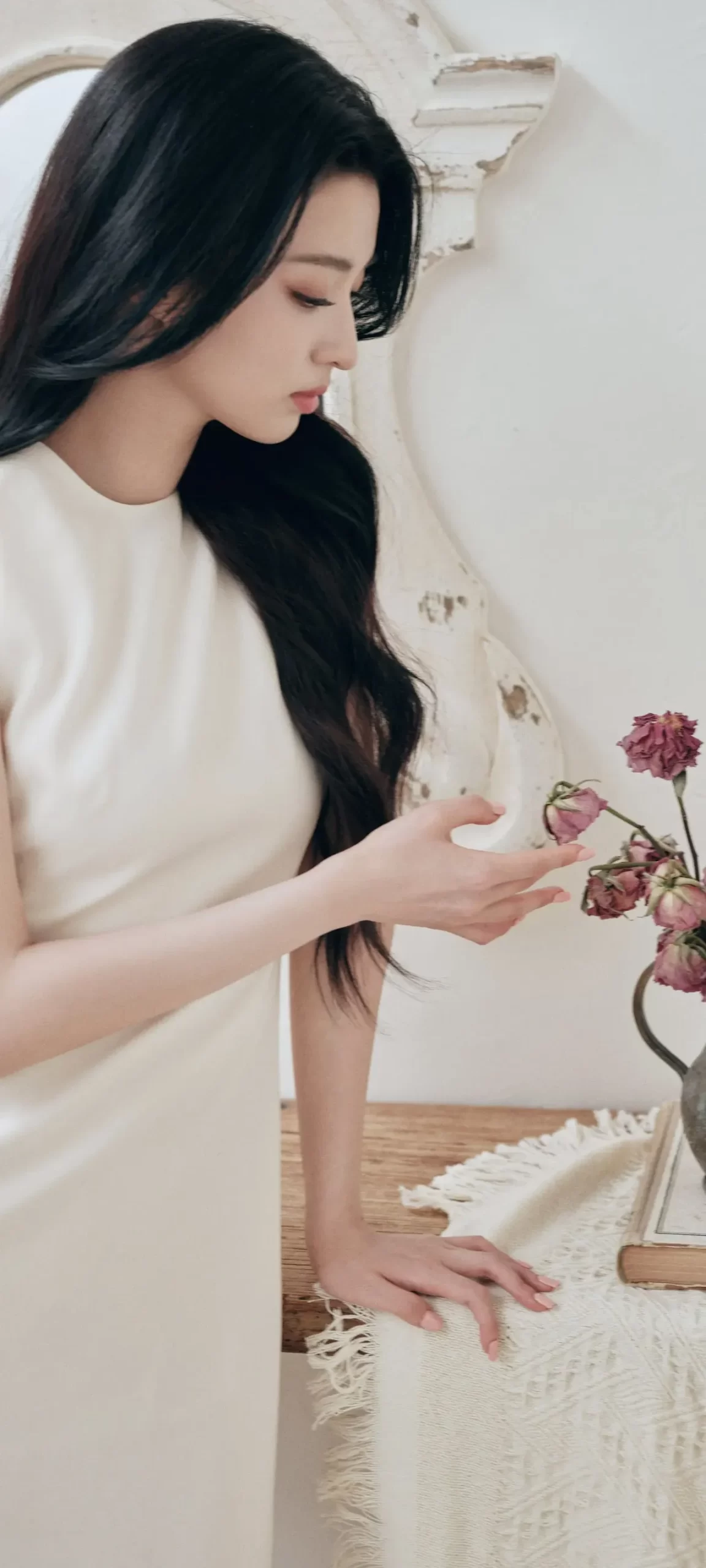 王楚然白裙写真插图3