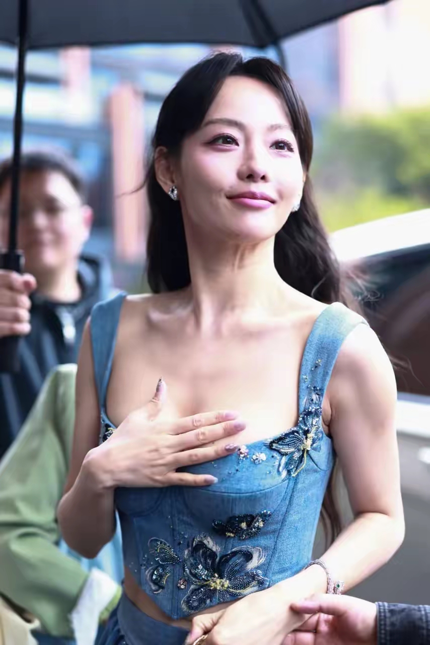 张嘉倪写真插图7