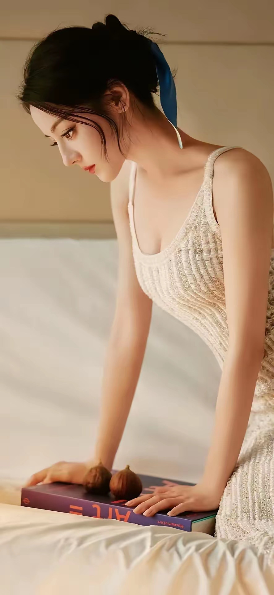 迪丽热巴写真插图2