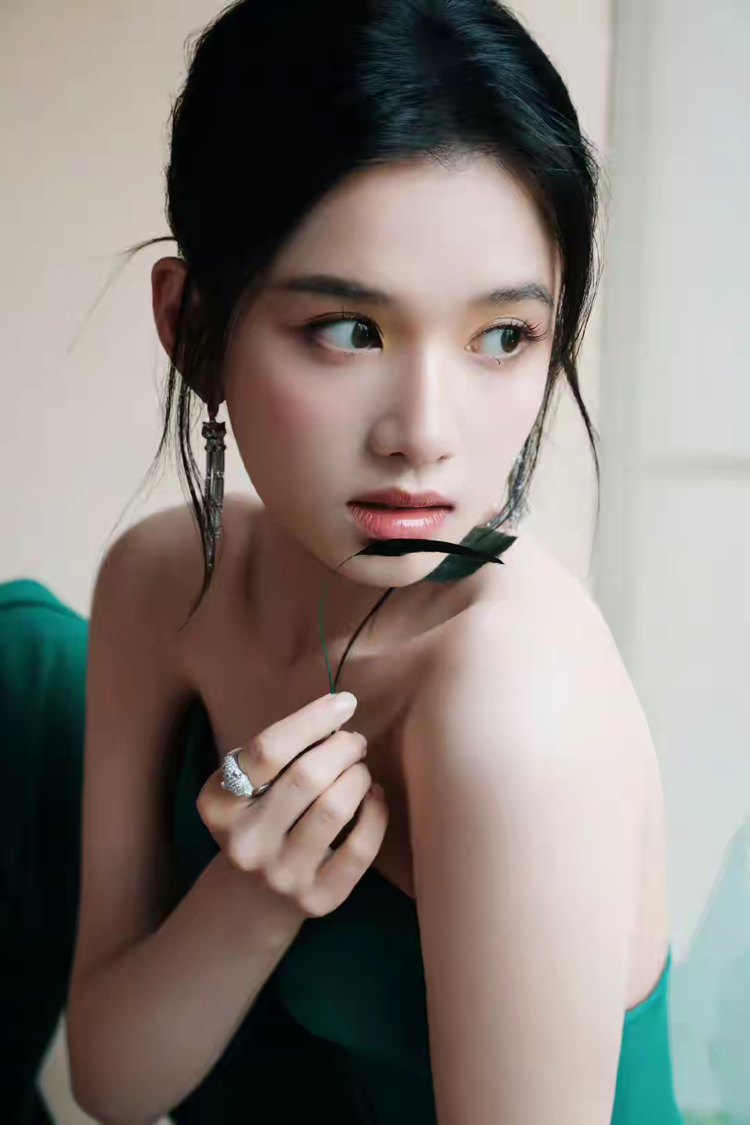 张婧仪写真插图3