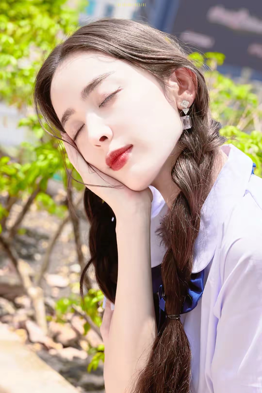 古力娜扎麻花辫插图2