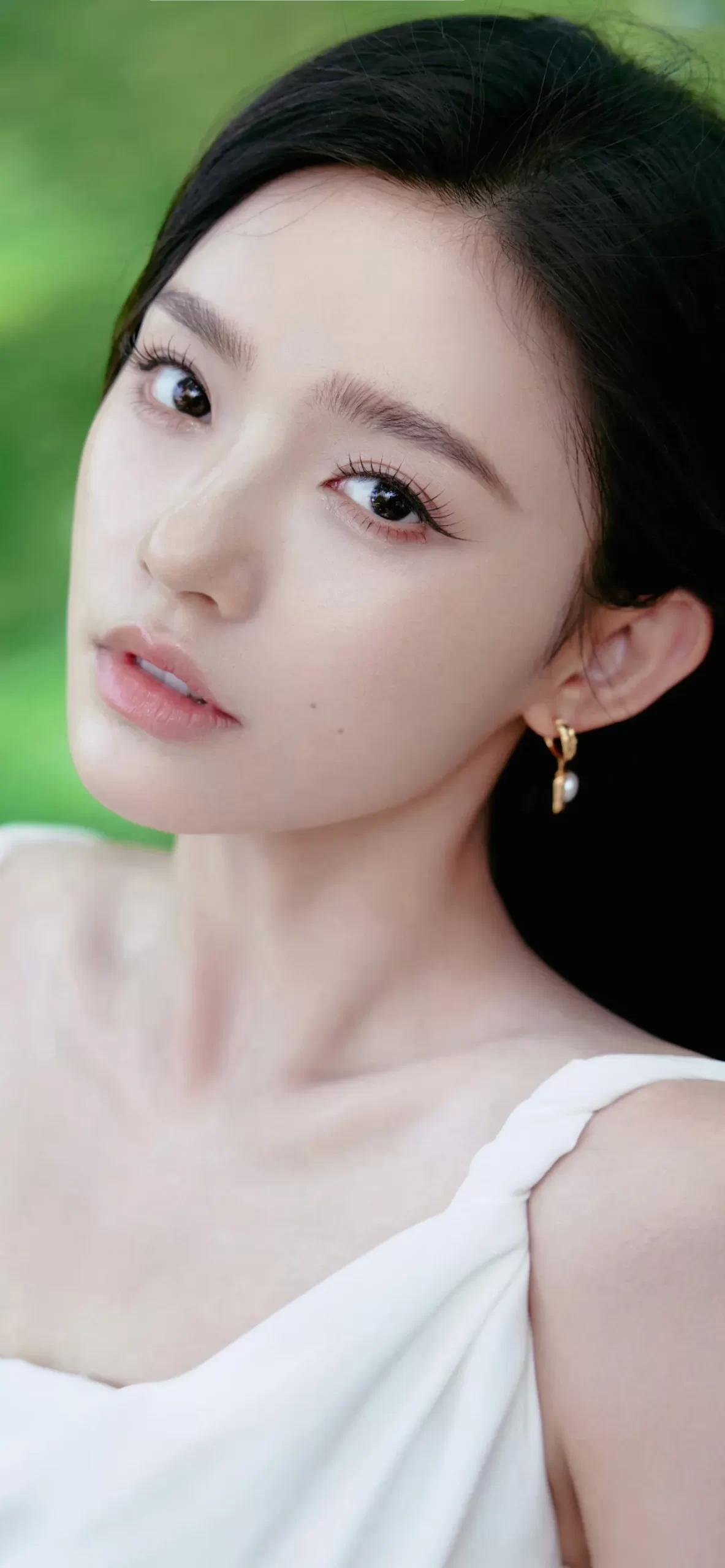 林允白裙写真插图10