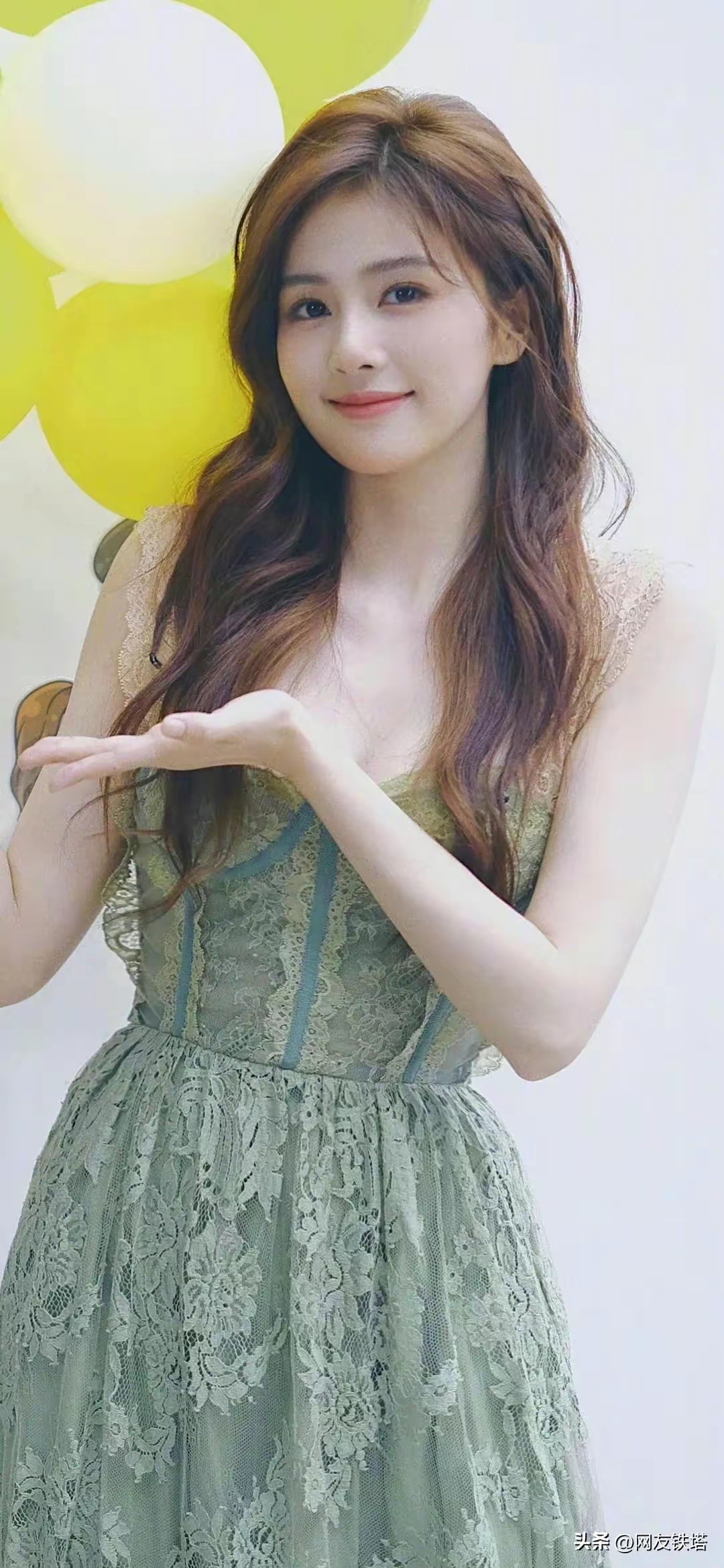 白鹿抹胸裙写真插图3