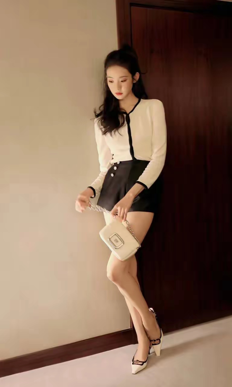 张艺凡写真插图9