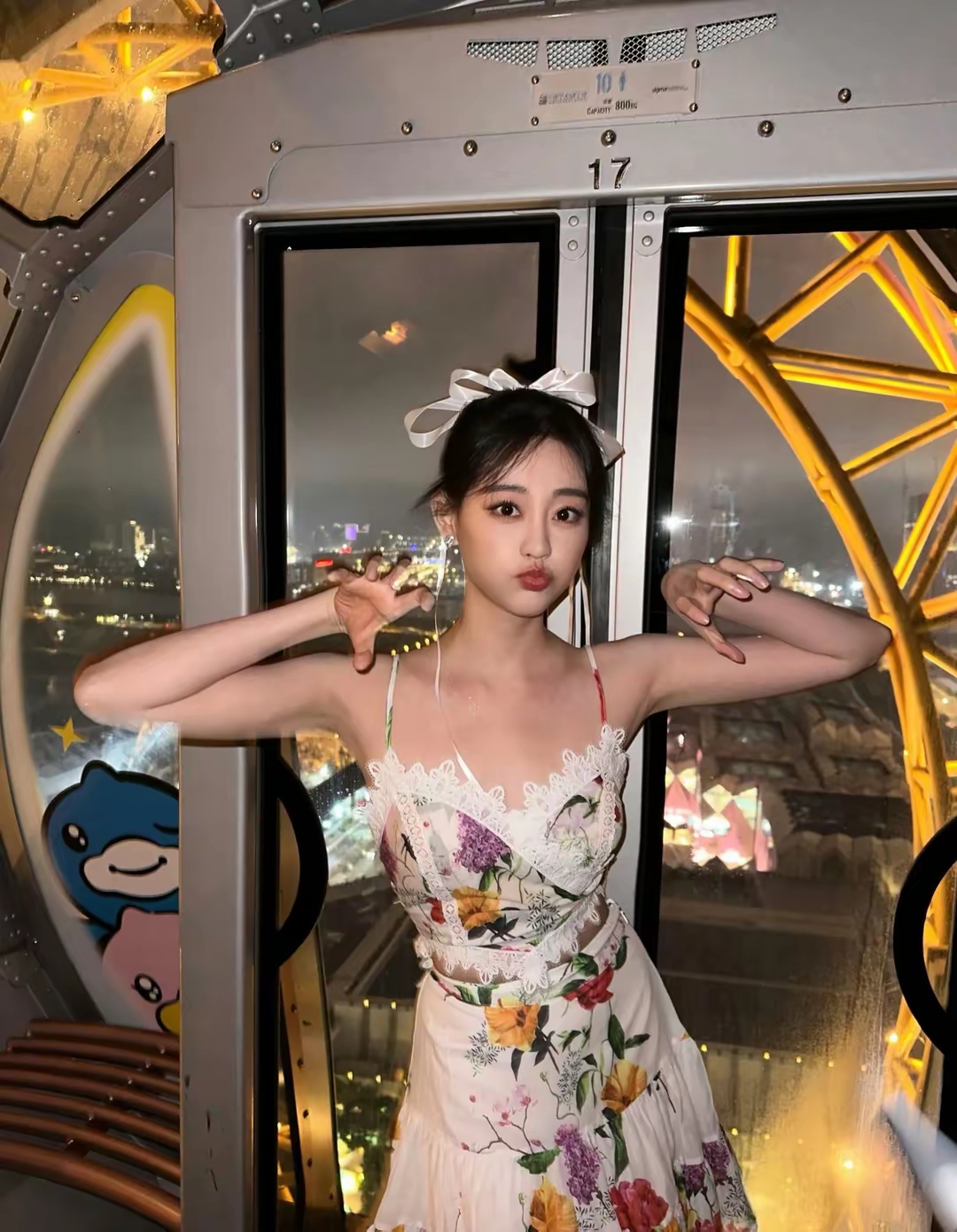 祝绪丹花裙子写真插图10