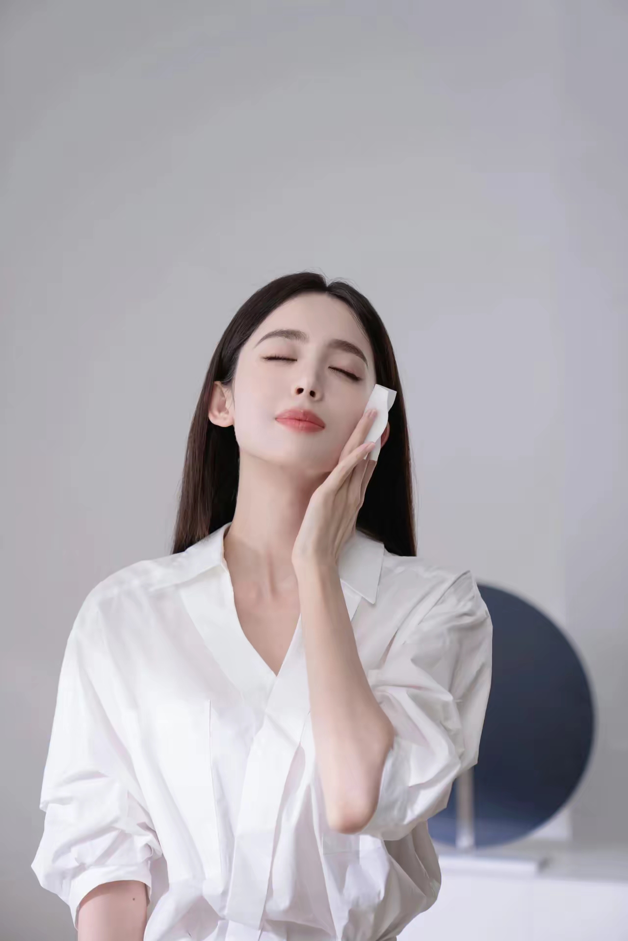古力娜扎居家慵懒写真插图