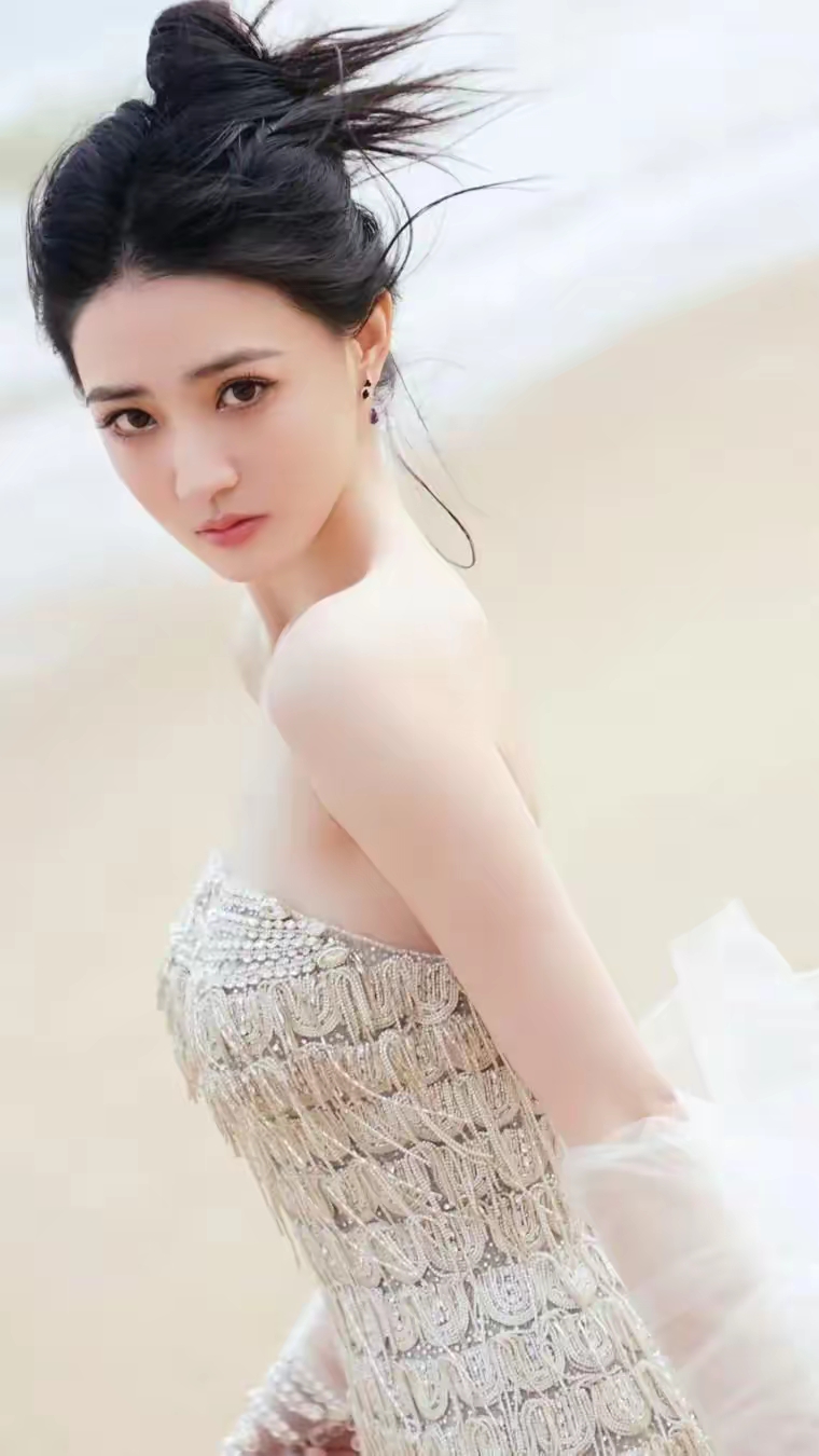 徐璐写真插图3