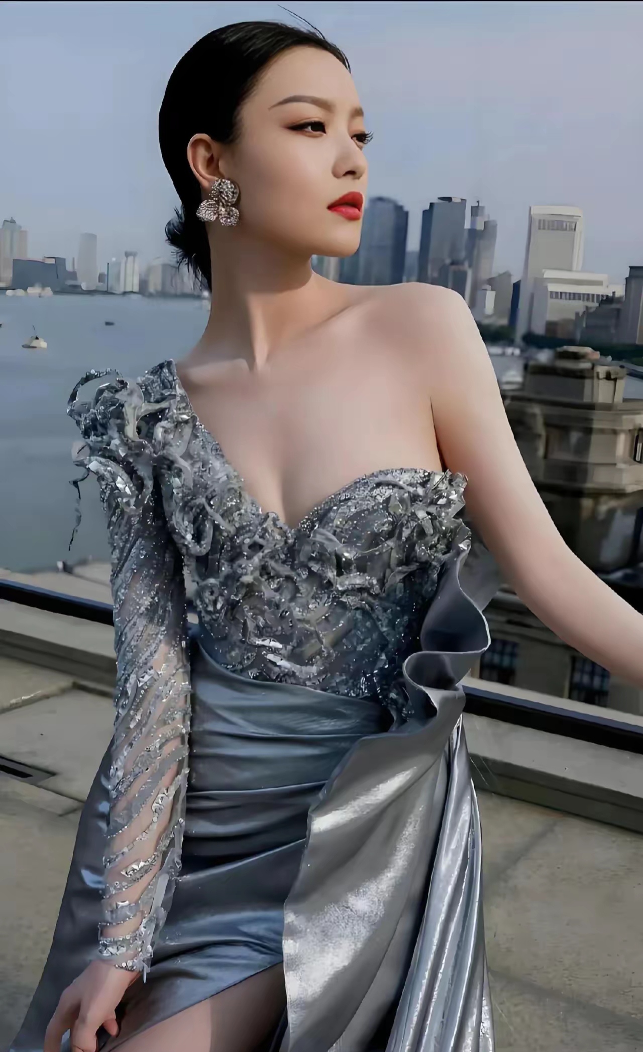 倪妮身材真好插图5
