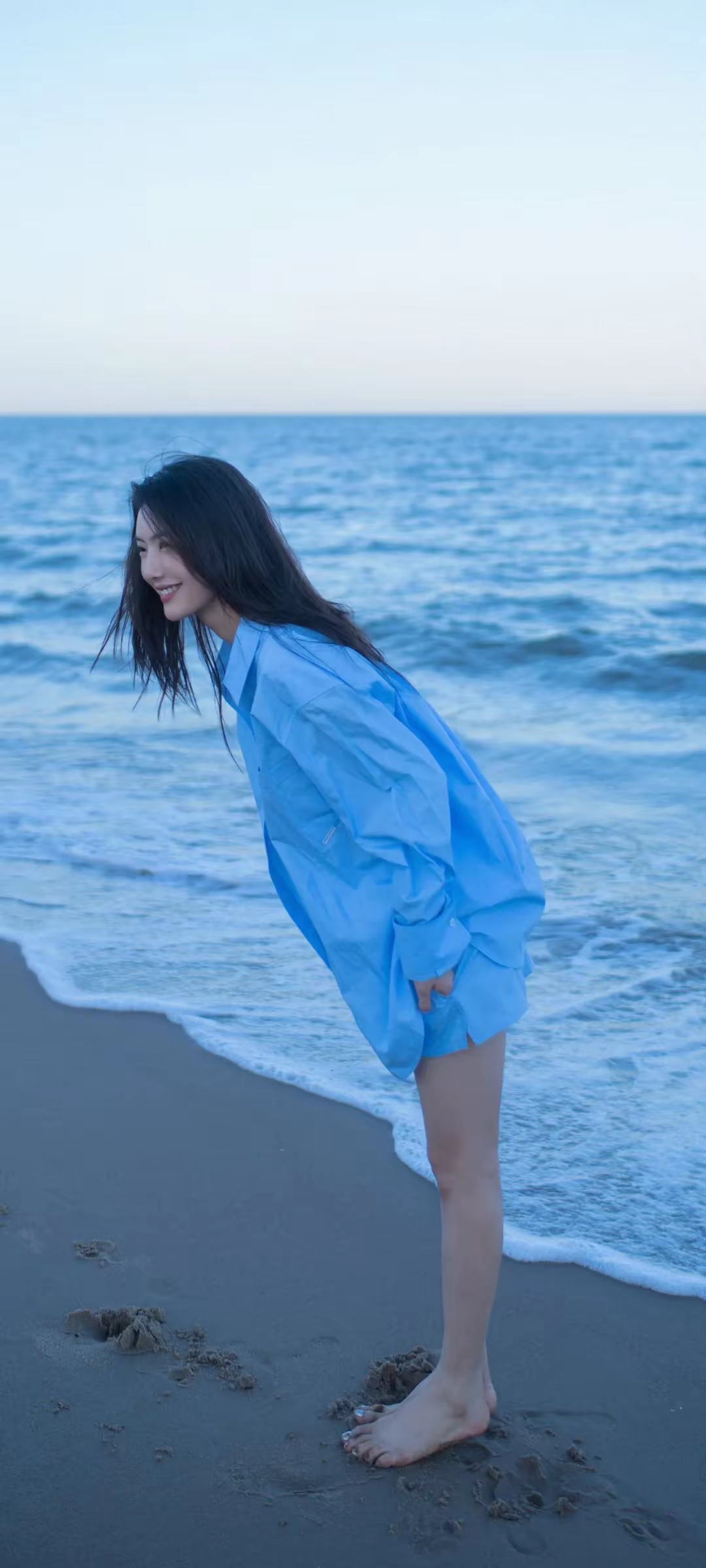 蔡文静蓝衬衣插图6