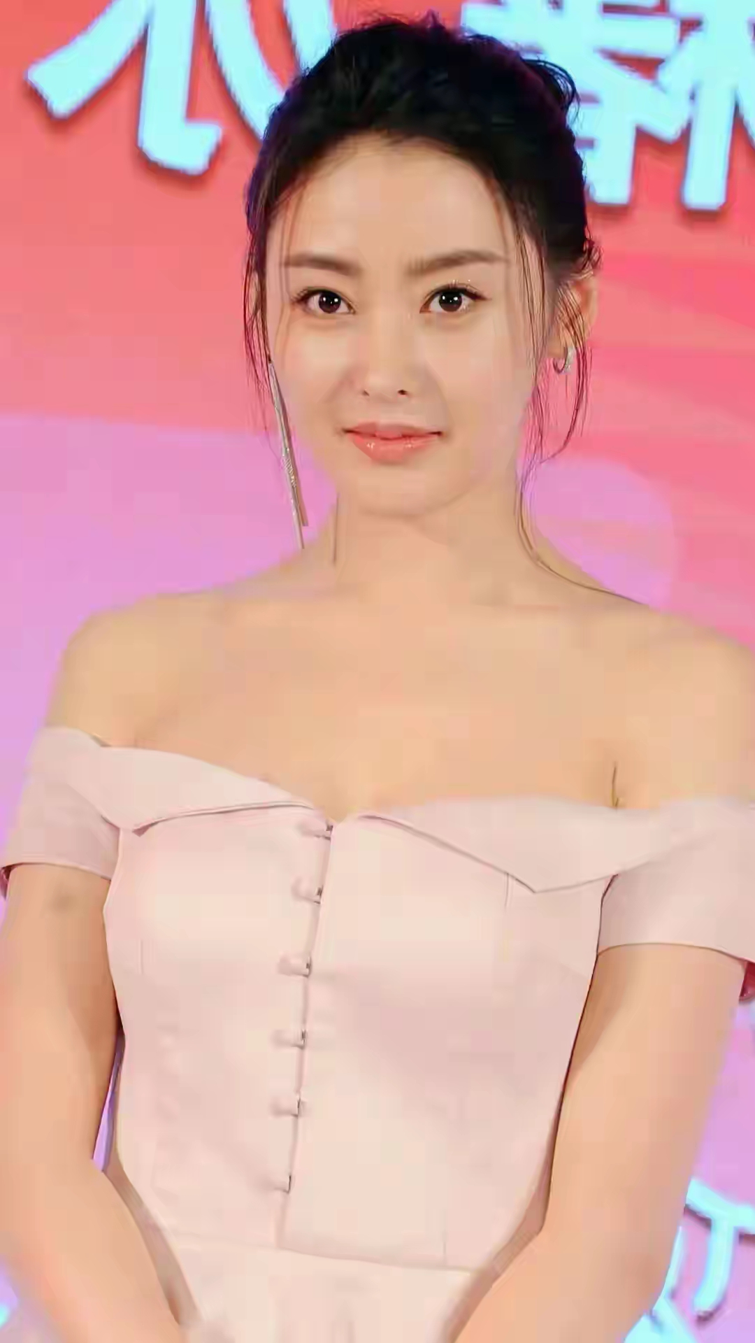 张天爱活动照插图6
