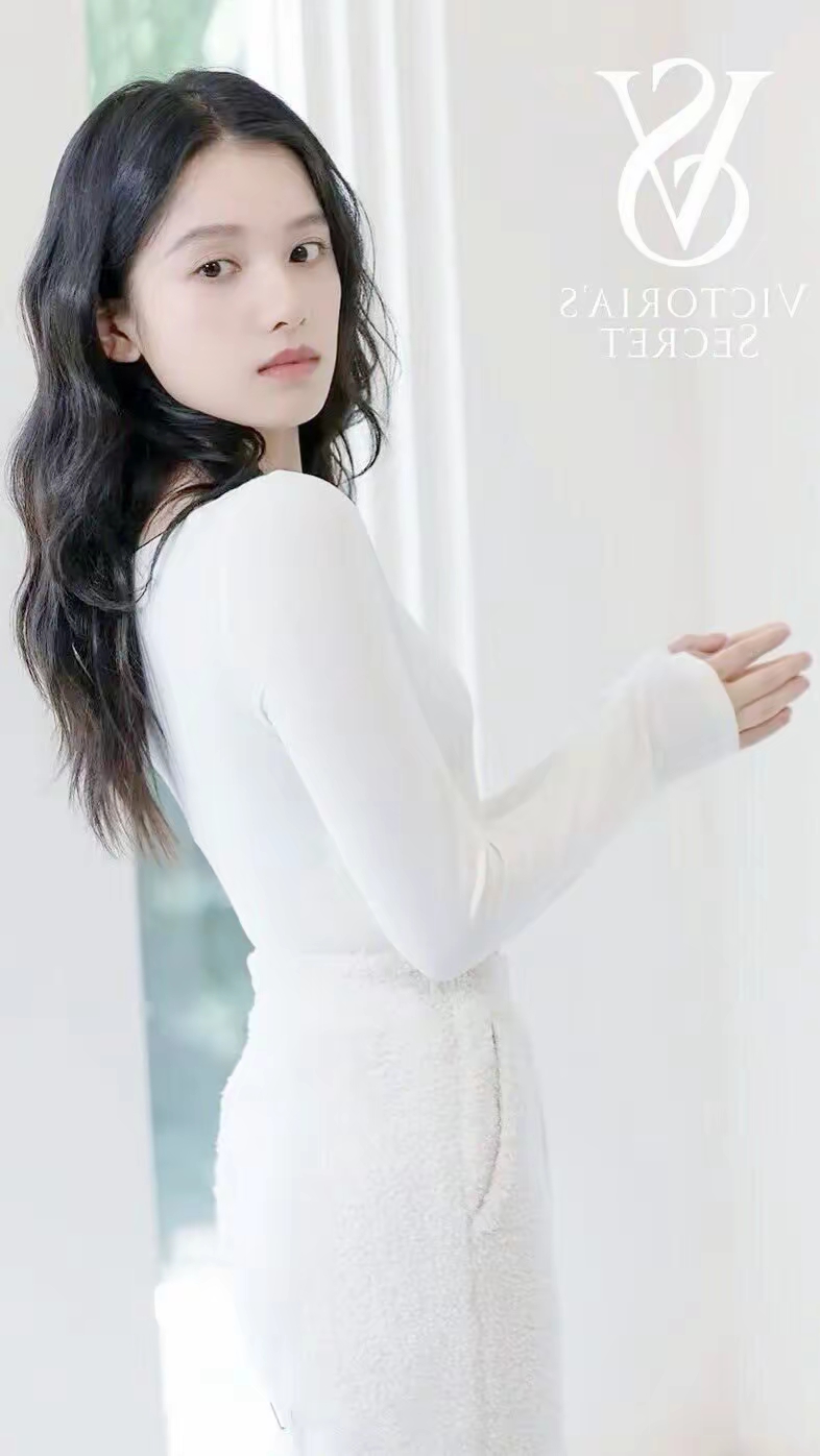 张婧仪内衣写真插图9