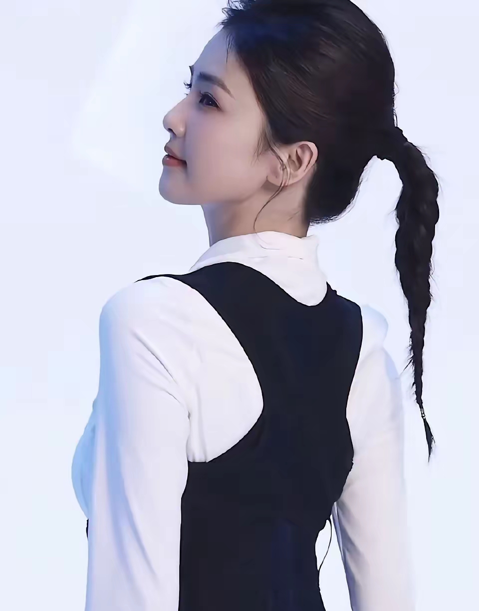 白鹿插图2