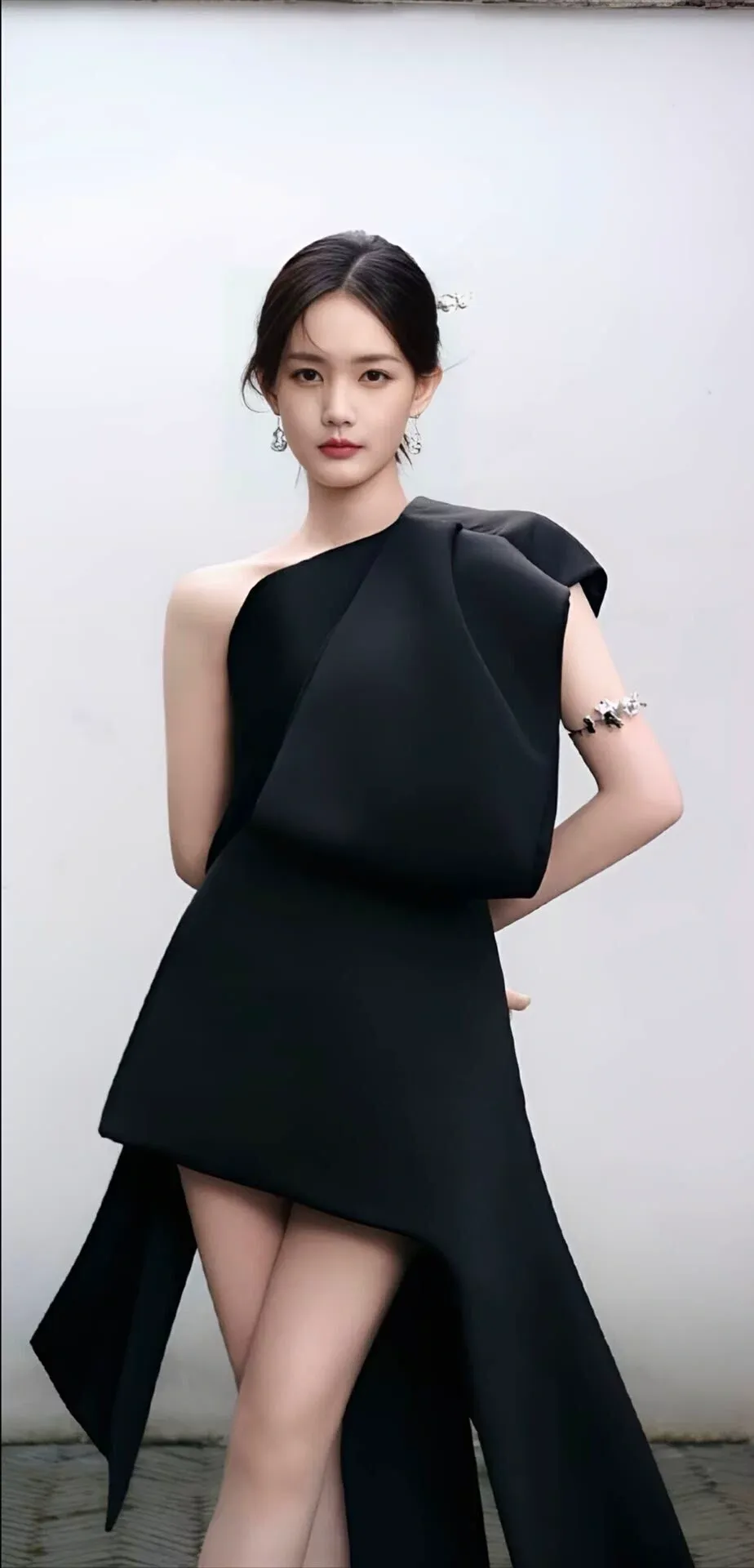 李一桐插图5