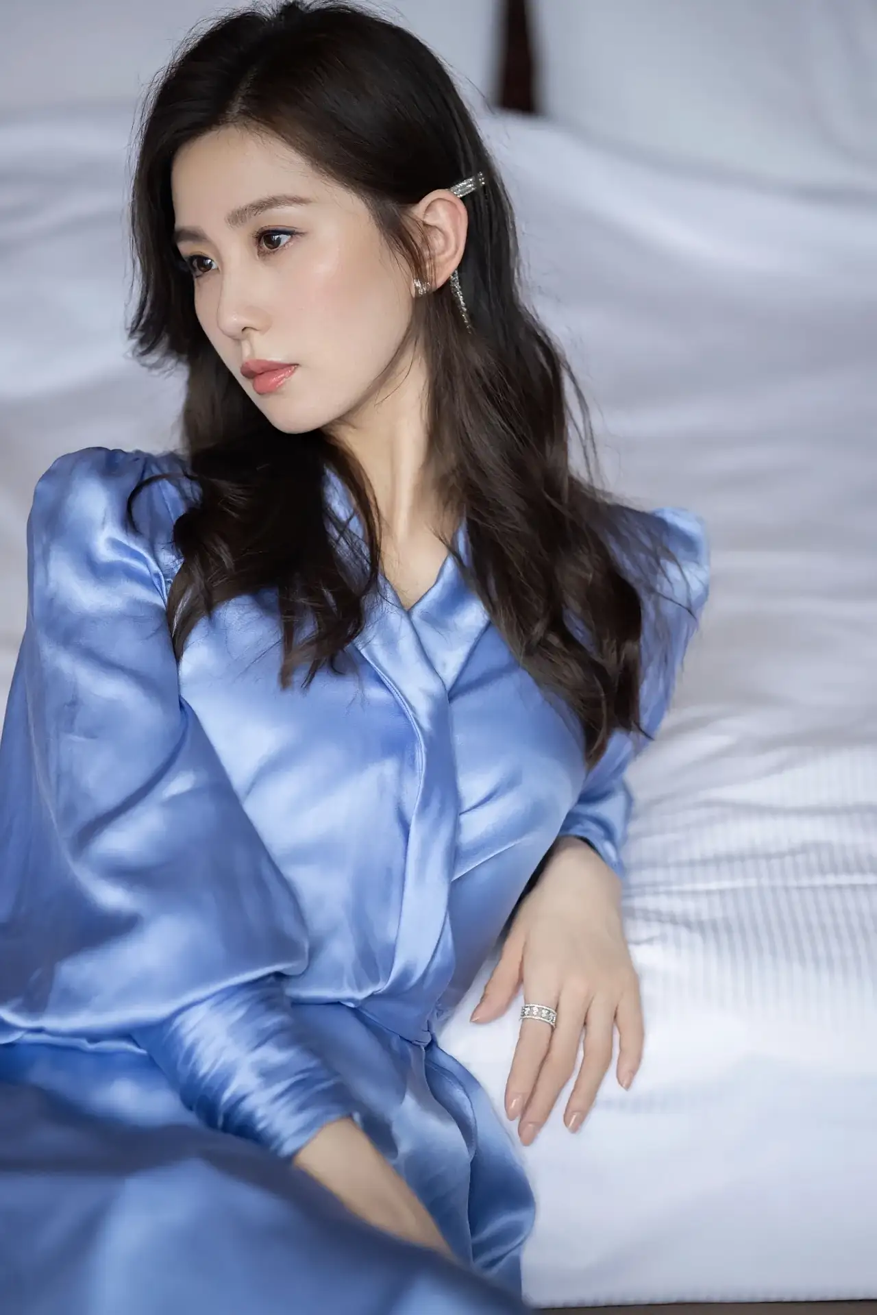刘诗诗蓝裙写真插图8
