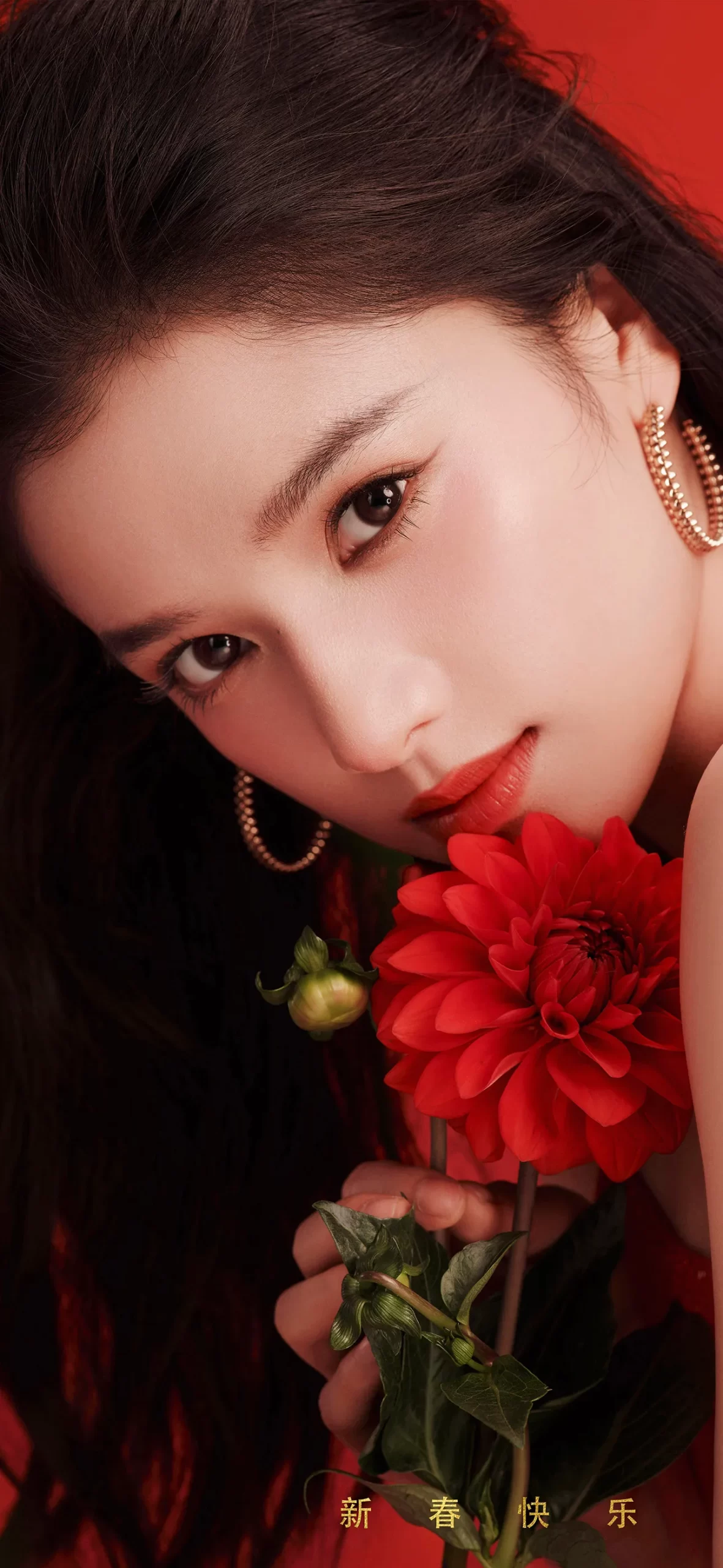 张婧仪红裙写真插图6