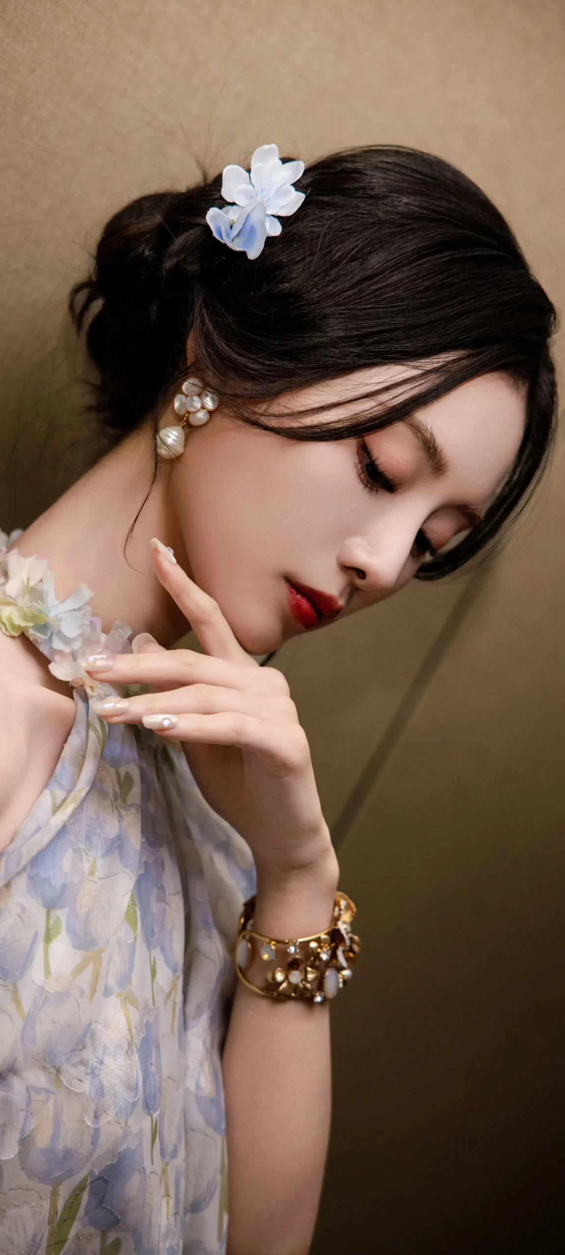 徐艺洋写真插图2