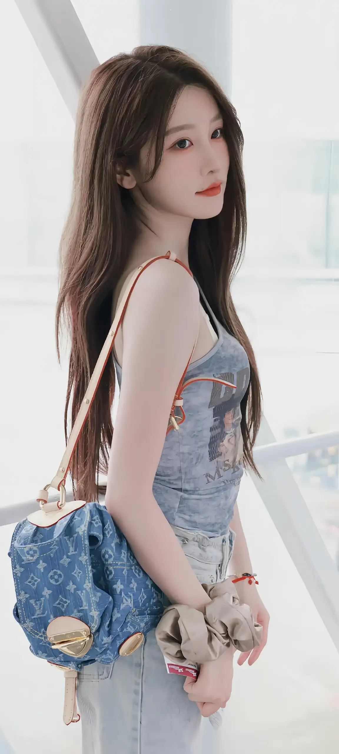 周诗雨写真插图17