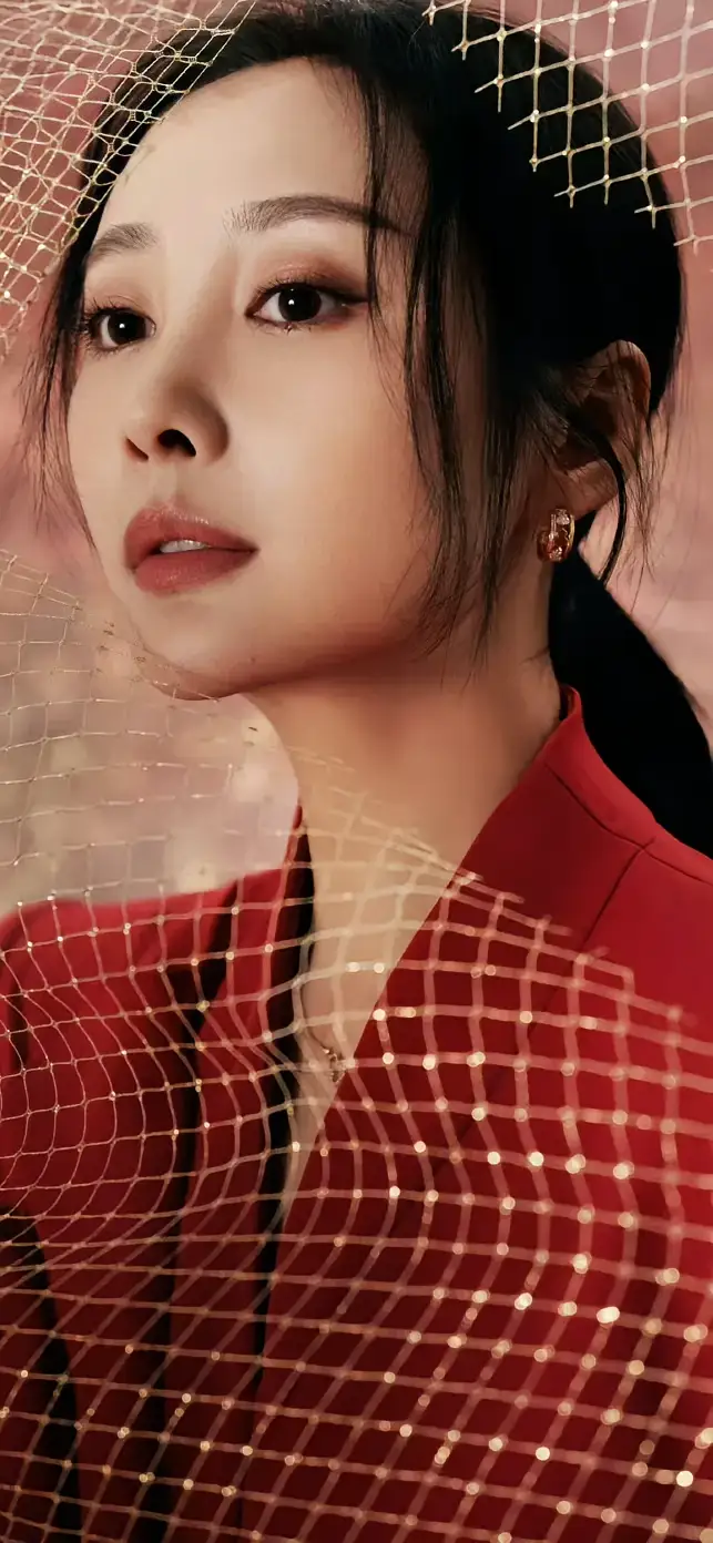 李纯红衣写真插图1