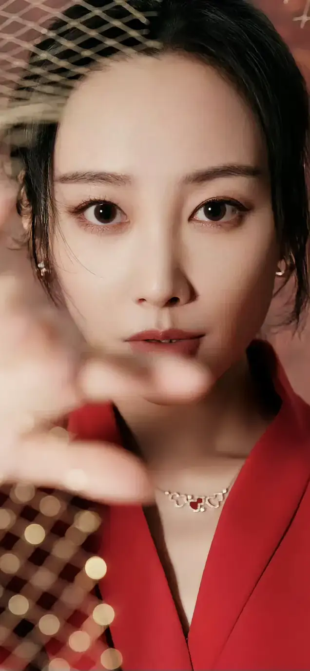 李纯红衣写真插图