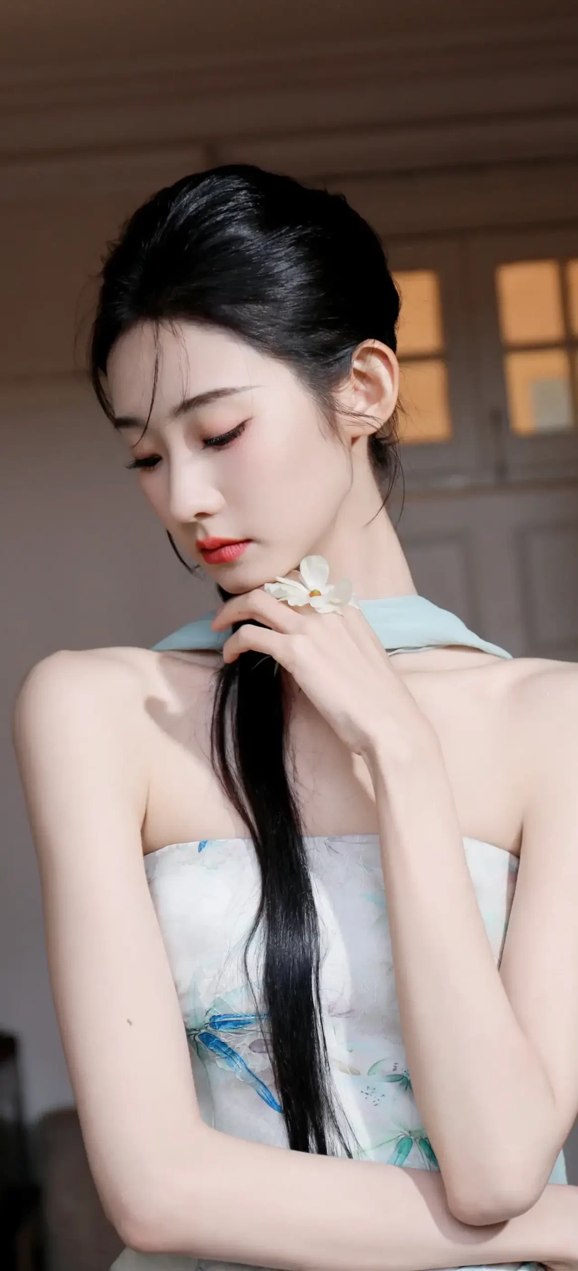 张艺凡优雅写真插图6