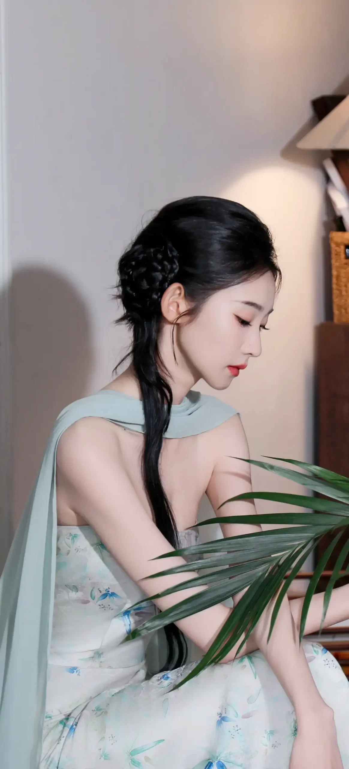 张艺凡优雅写真插图3