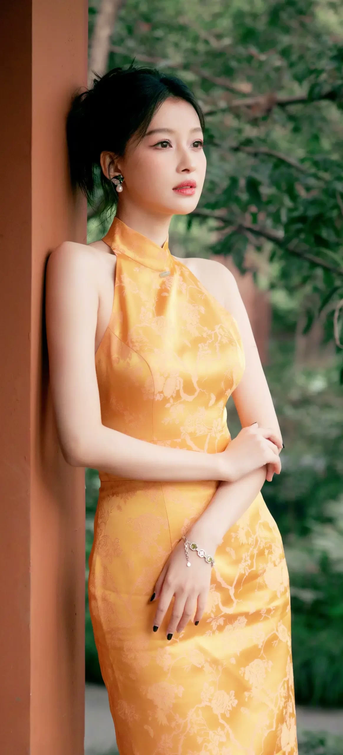 孙怡旗袍写真插图8