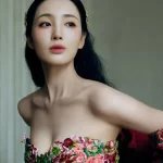 王紫璇中国风抹胸裙写真