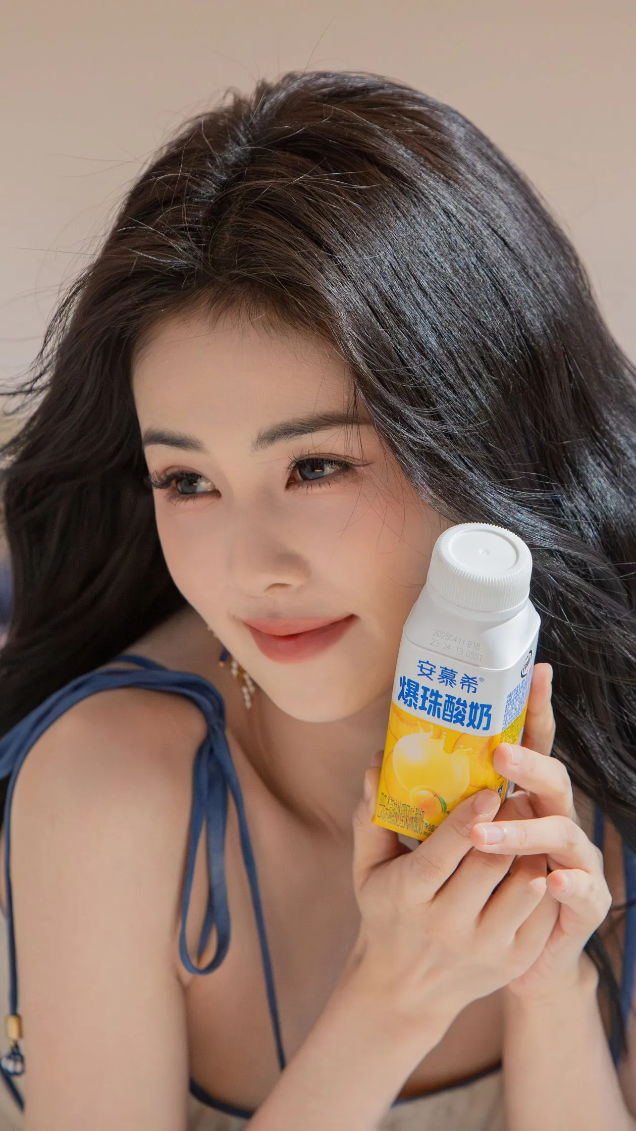 白鹿白裙子写真插图8