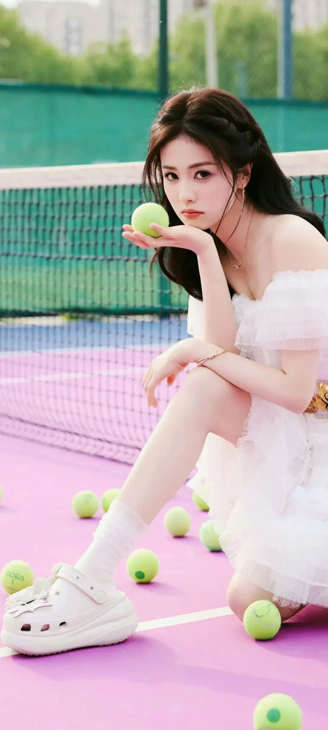 白鹿白裙写真插图4