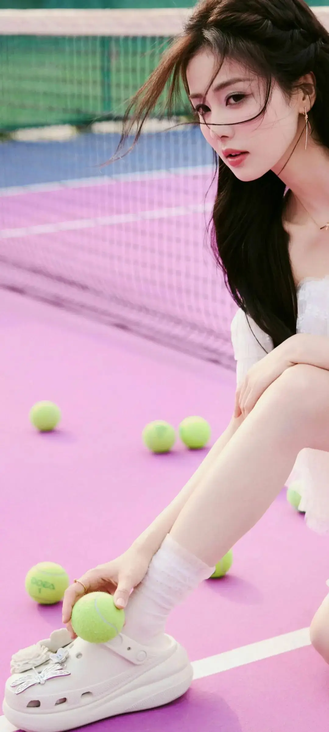 白鹿白裙写真插图3