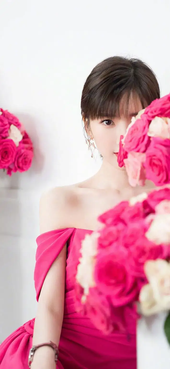 毛晓彤粉色裙子写真插图6