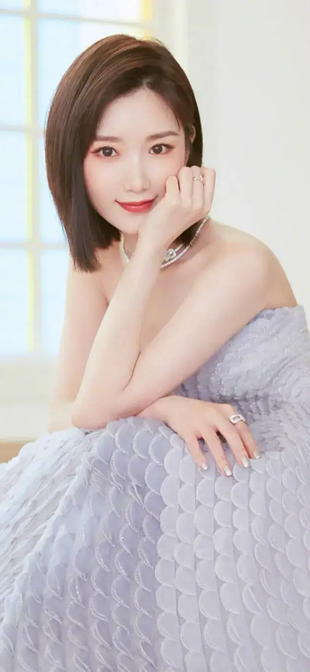 毛晓彤紫色裙子写真插图6