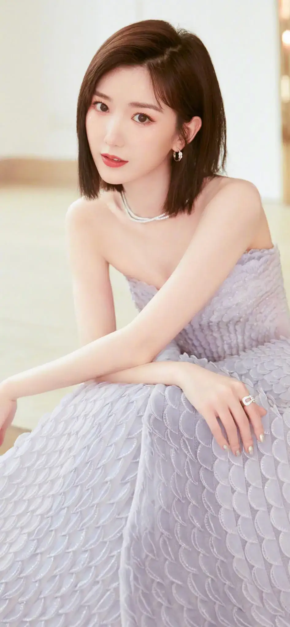 毛晓彤紫色裙子写真插图4