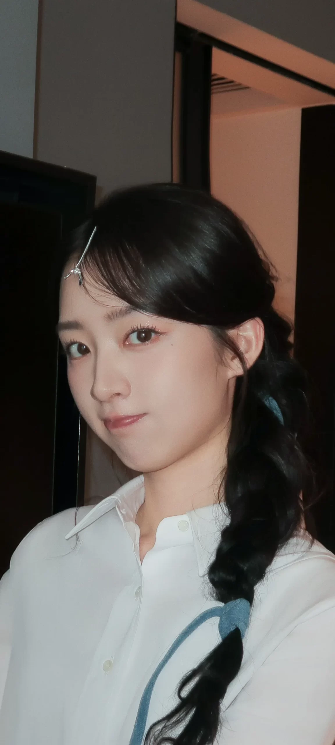 邓恩熙白衬衣写真插图2