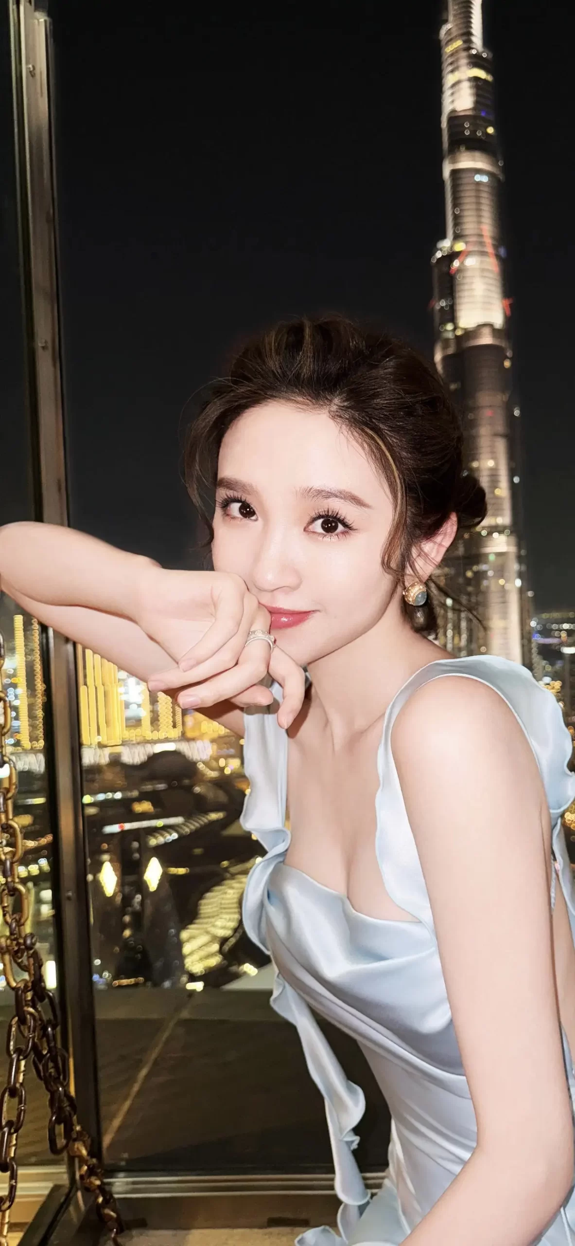 唐艺昕写真插图10